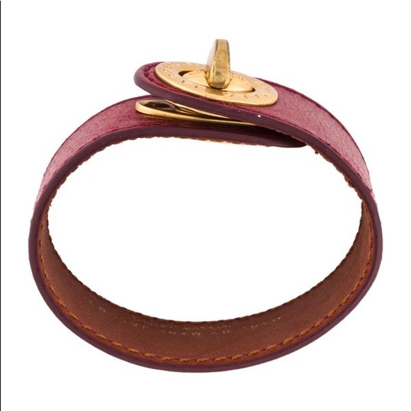 NWOT Marc Jacobs RED Leather Turnlock Bracelet - Picture 2 of 5